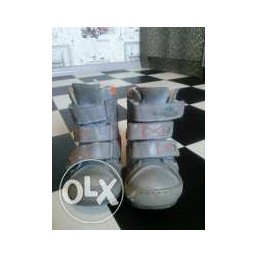 продам зимние ботинки kids