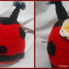 Вязаные шапочки.Ручная работа