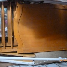 Продаю деревянную кроватку