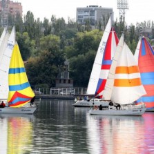 Приглашаем 26.09.2915 увидеть парусную регату на близком расстоянии с яхты.