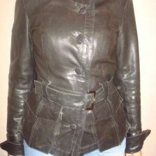 кожаная куртка М