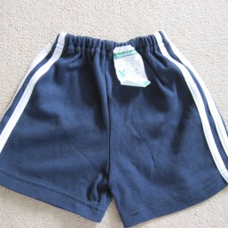 Шорты с лампасами р.28.