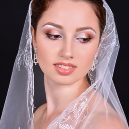 Услуги визажиста-парикмахера