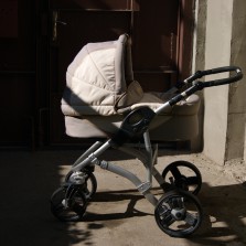 Продаю коляску Adamex Zeix 2 в 1. Срочно.