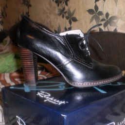  Женская обувь