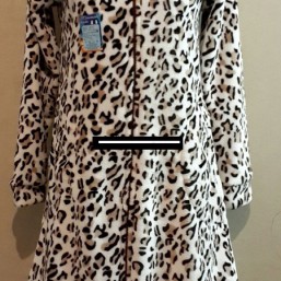 Женский махровый халат с капюшоном