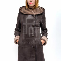 Комбинированная дубленка из натуральной овчины с капюшоном