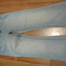 Голубые джинсы для девочки 9-10 лет