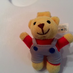 Погремушка-браслет