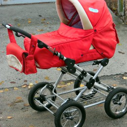 Классная колясочка 2 в 1