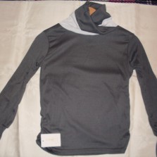 Тонкий свитерок