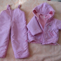 Демисезонный комбинезон на девочку