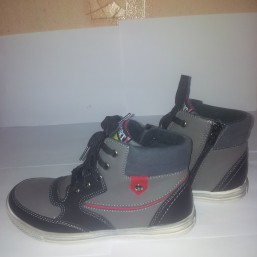 Демисезонные ботинки на мальчика размеры 31-34