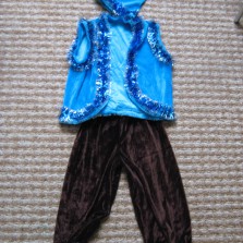 Прокат костюмов. Медведь, гном и ковбой