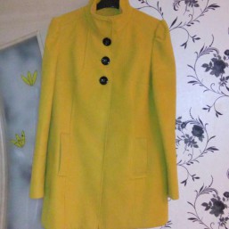 Пальто демисезонное