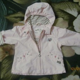 Ветровка для малышки