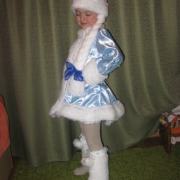 Костюм снежинка, зайчик, уточка, лисичка