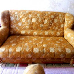 Комплект или диван и кресло вперед раскладные в отличном СОСТОЯНИИ