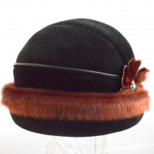 Шапка женская зимняя