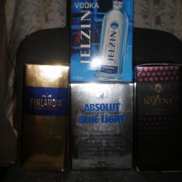 Водка Ельцин, Абсолют, Финляндия, коньяк Квинт