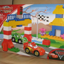 Конструктор тачки 57 Madness