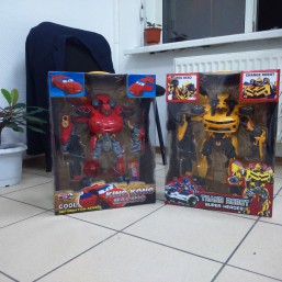 Робот трансформер Бамблби супергерой 55 см подарочная упаковка