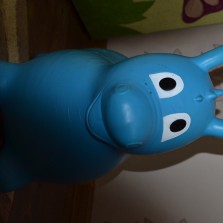 резиновый дракошка