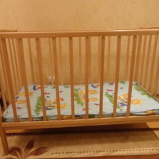 Детская кровать с маятниковым механизмом , матрасы