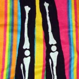 Прикольные колготки с костями