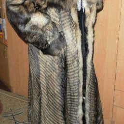 Шуба новая из натурального меха, р.48-50