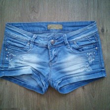 Джинсовые шорты на девочек