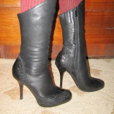 Женские кожаные сапожки