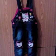 Новый детский комбинезон на травке весна-осень