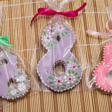 Пряник  ко дню 8 Марта