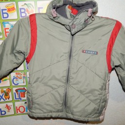 курточка демисезонная