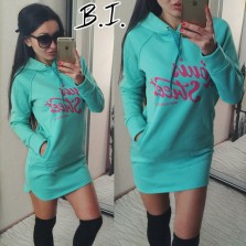 Спортивное платье теплое