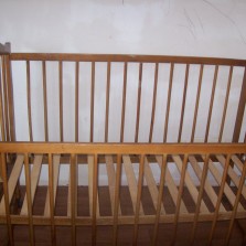 срочно продаю кроватку!!