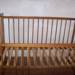 срочно продаю кроватку!!