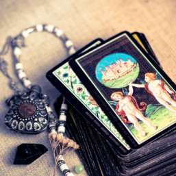 Таролог, нумеролог