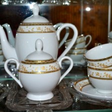 Сервиз чайный на 6 персон .Фарфор