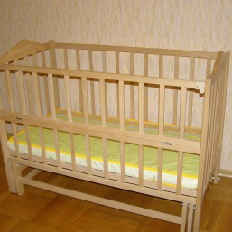 Детская кроватка из натурального дерева бук+матрасик двухстронний,кокос,5 слоев