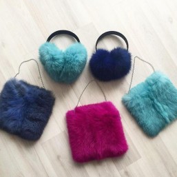 меховые наушники и сумки