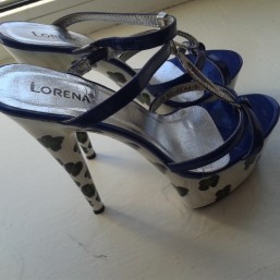 Босоножки женские Lorena