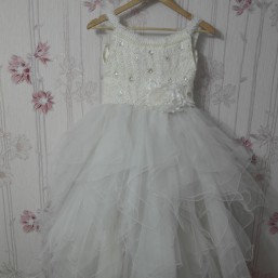 Шикарное платье для маленькой принцессы
