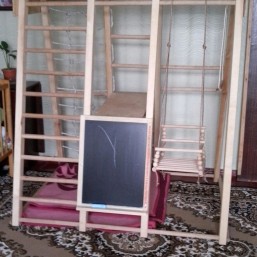 Детский спортивный уголок