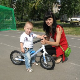 Продам Беговел Карандаш, для ребенка от 1,5 лет