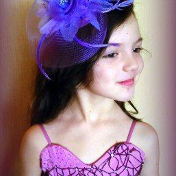 Продаю   детские платья на возраст 6-7 лет