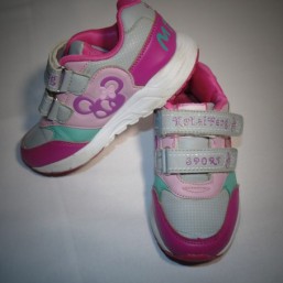 Кроссовки  для девочки