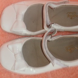 Туфли белые лаковые