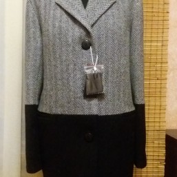 Трендовое демисезонное полупальто